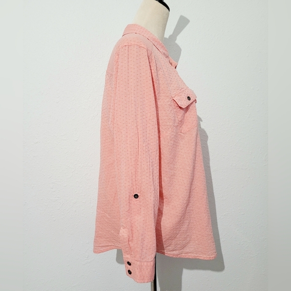 Christopher & Banks woman Petite P/XL Textured Button-Up Shirt Pink 100% Cotton - Picture 3 of 10